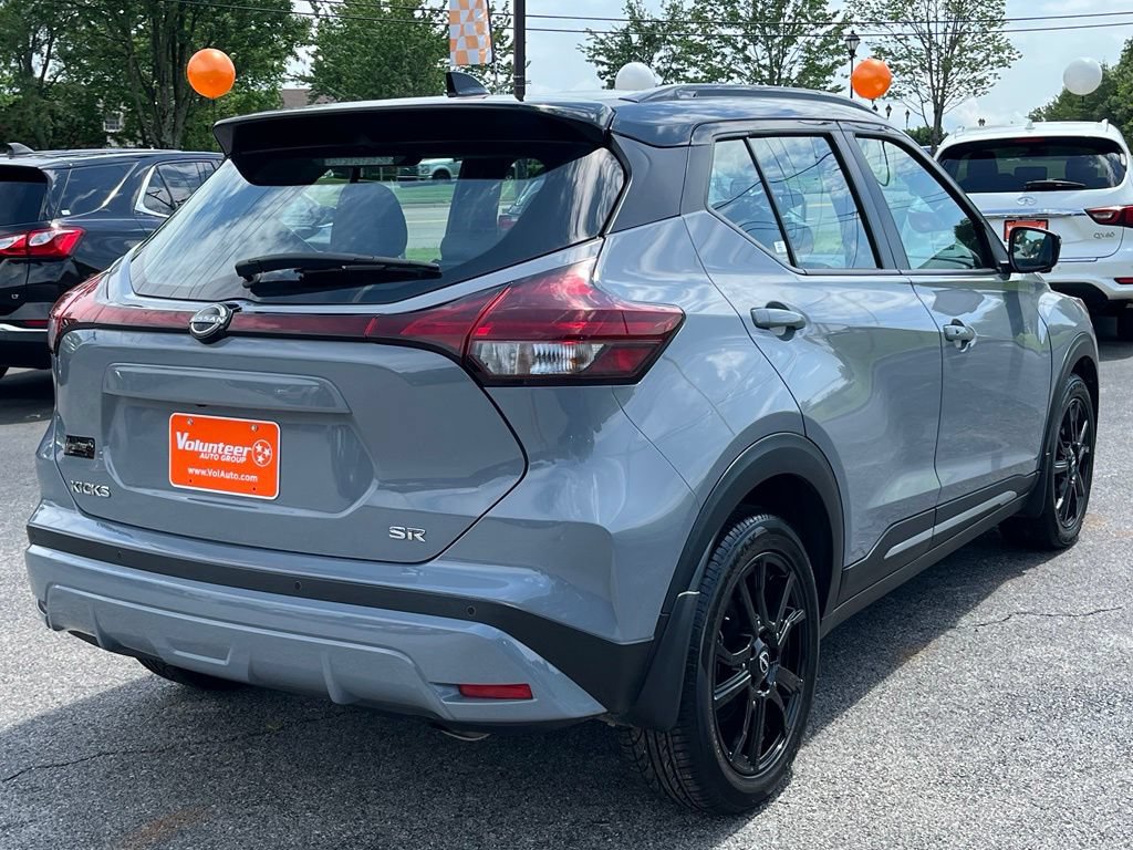 Used 2023 Nissan Kicks SR w/ SR Premium Package FWD image 9