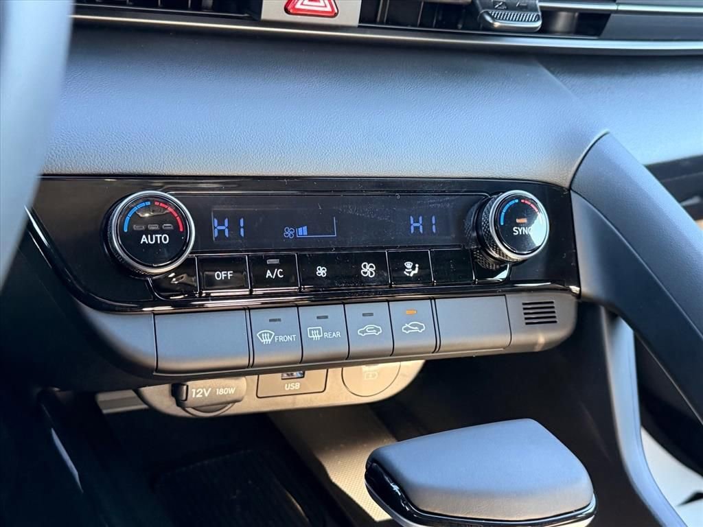 New 2026 Hyundai Elantra Sport image 19