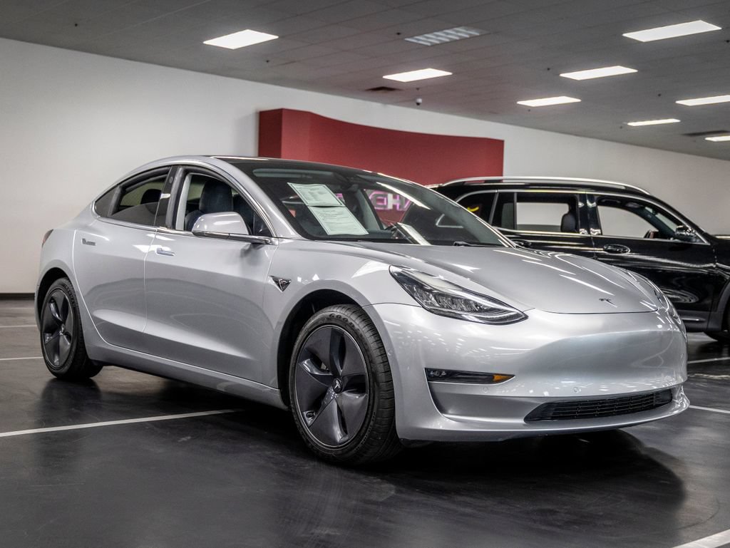 Used 2018 Tesla Model 3 Mid Range RWD image 8
