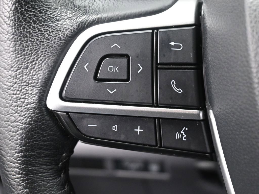 Certified 2024 Toyota Sienna XLE w/ XLE Plus Package image 19