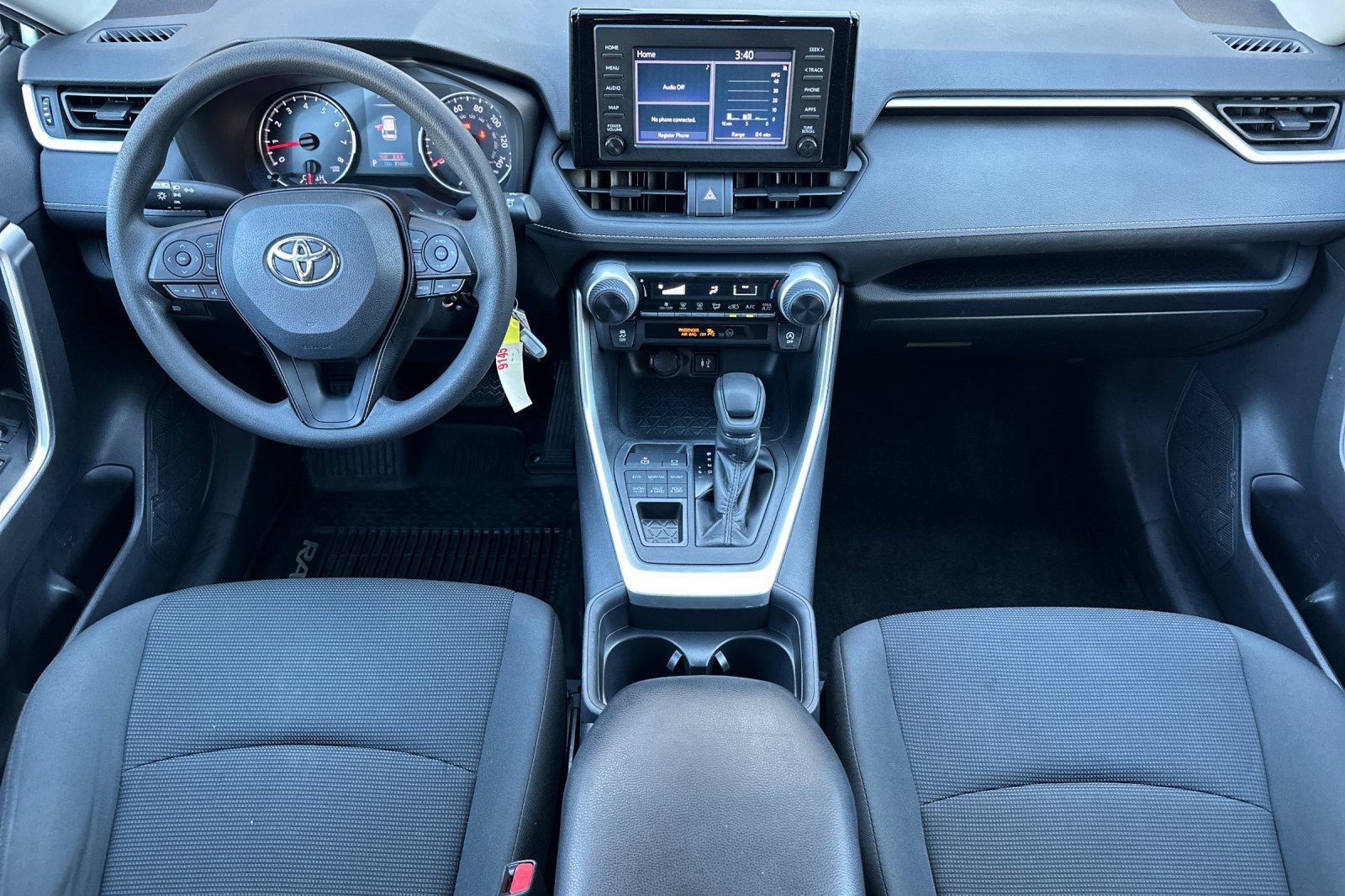 Used 2019 Toyota RAV4 LE w/ All Weather Liner Package AWD/4WD image 4