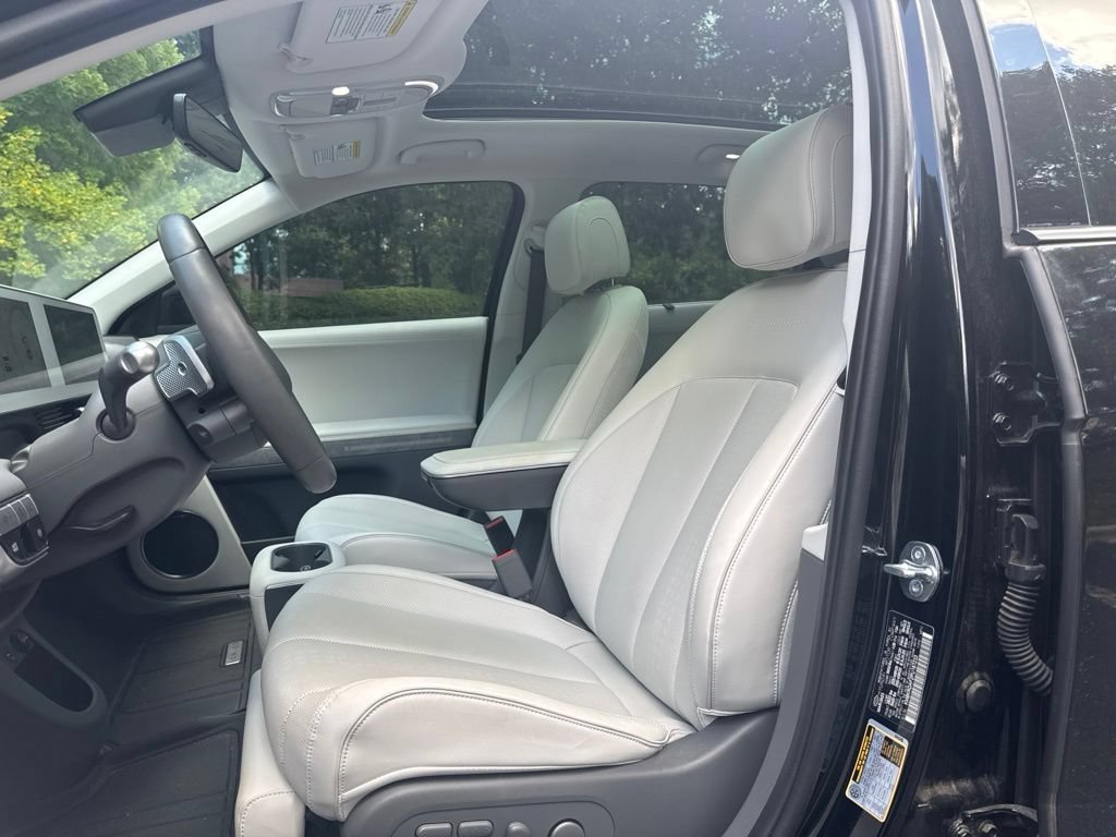 Used 2023 Hyundai Ioniq 5 Limited AWD/4WD image 9