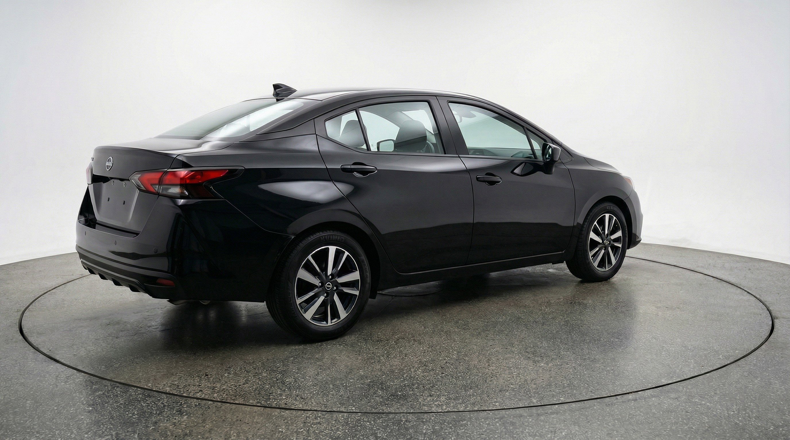 Used 2025 Nissan Versa SV w/ Trunk Package image 9