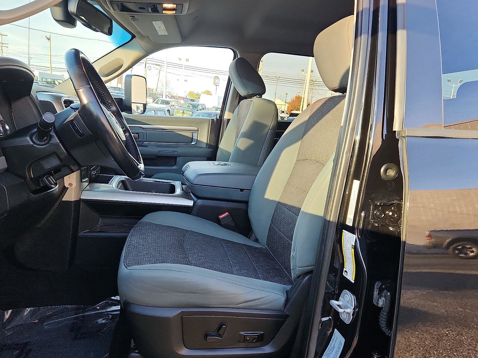 Used 2018 RAM 2500 Big Horn image 13