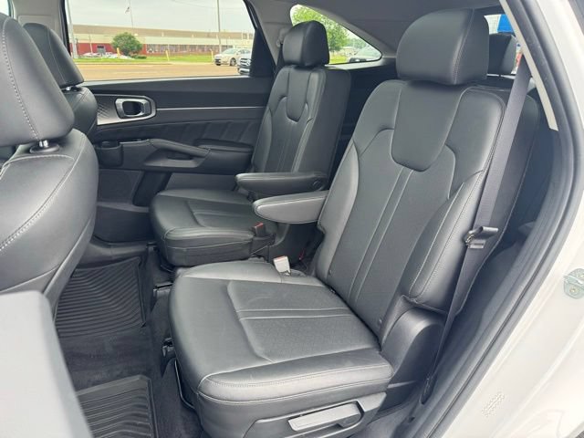 Used 2023 Kia Sorento SX AWD/4WD image 22