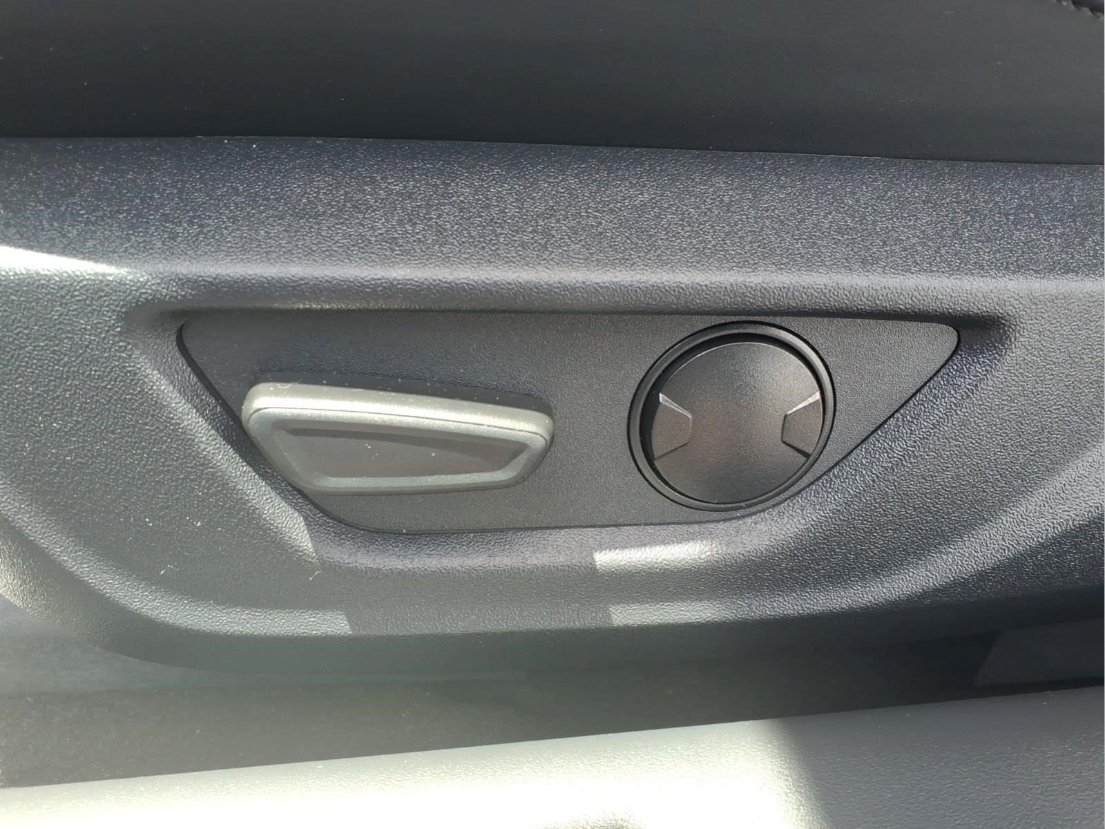 Used 2025 Ford Mustang GT Premium RWD image 25