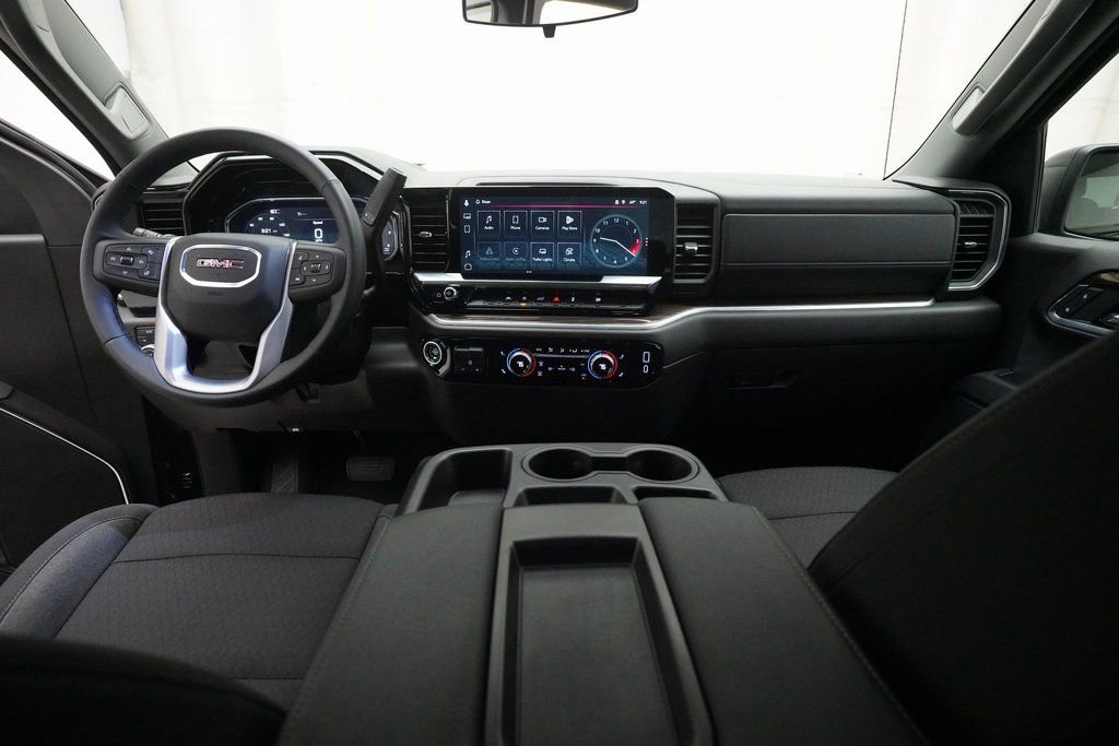 Used 2025 GMC Sierra 1500 Elevation image 5