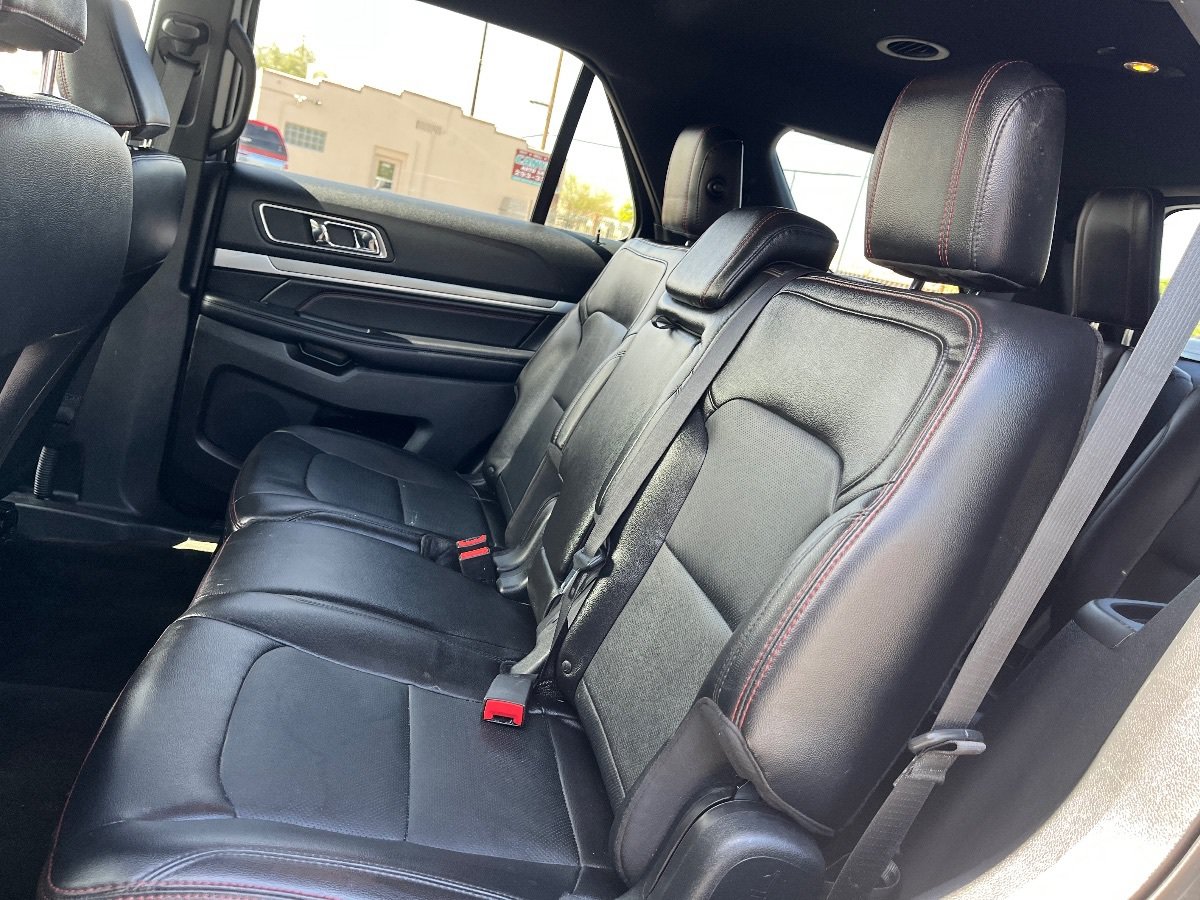 Used 2018 Ford Explorer Sport AWD/4WD image 29