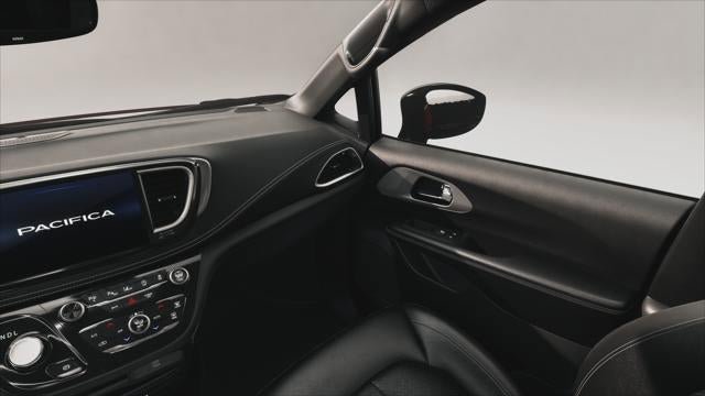 New 2027 Chrysler Pacifica Select AWD/4WD image 7