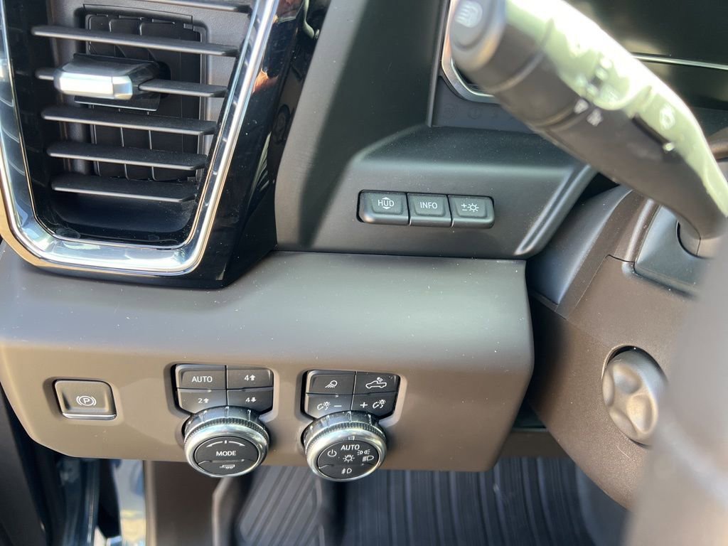 Used 2024 GMC Sierra 1500 Denali image 17