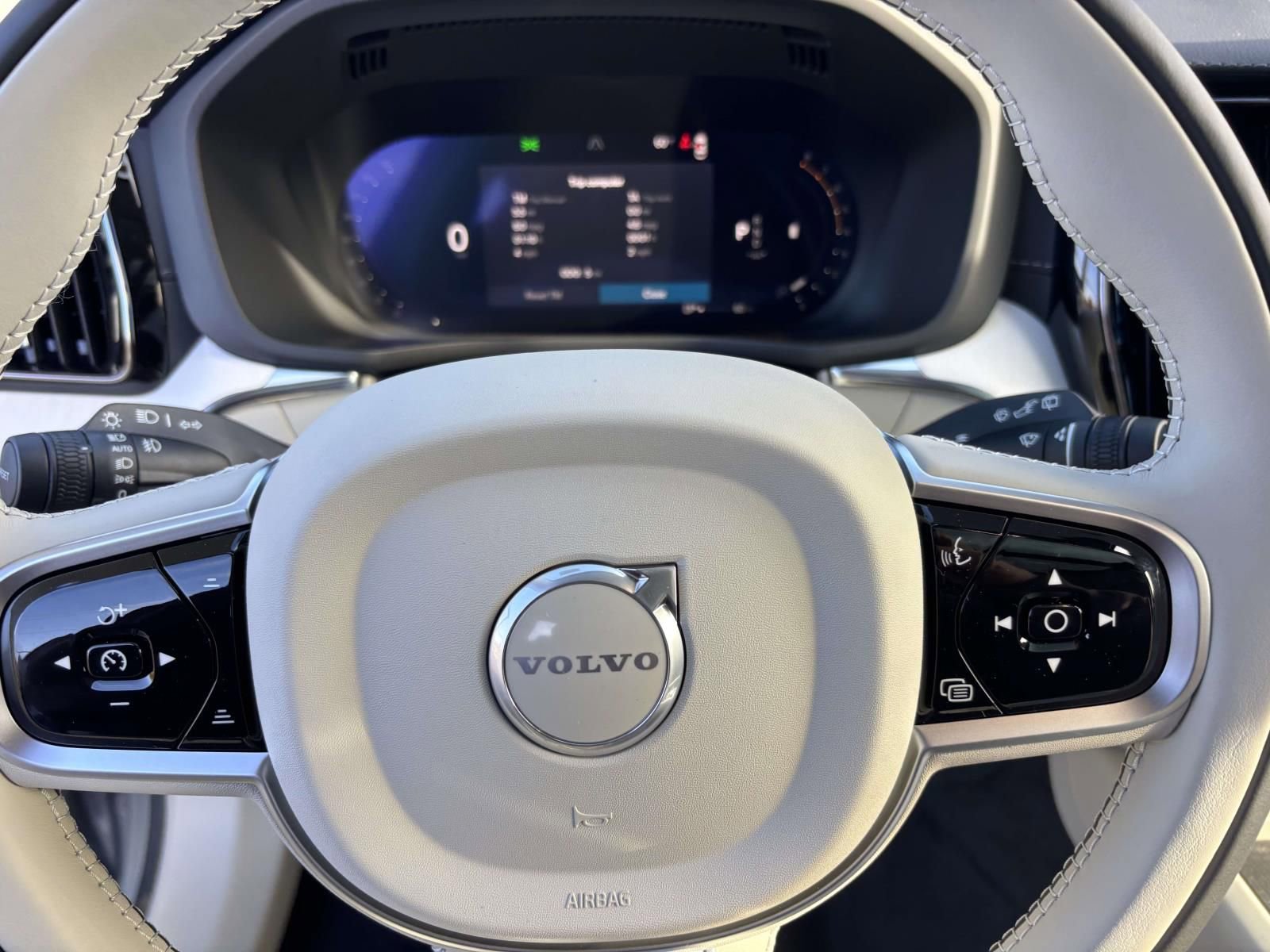 New 2026 Volvo XC60 B5 Ultra w/ Protection Package Premier image 16