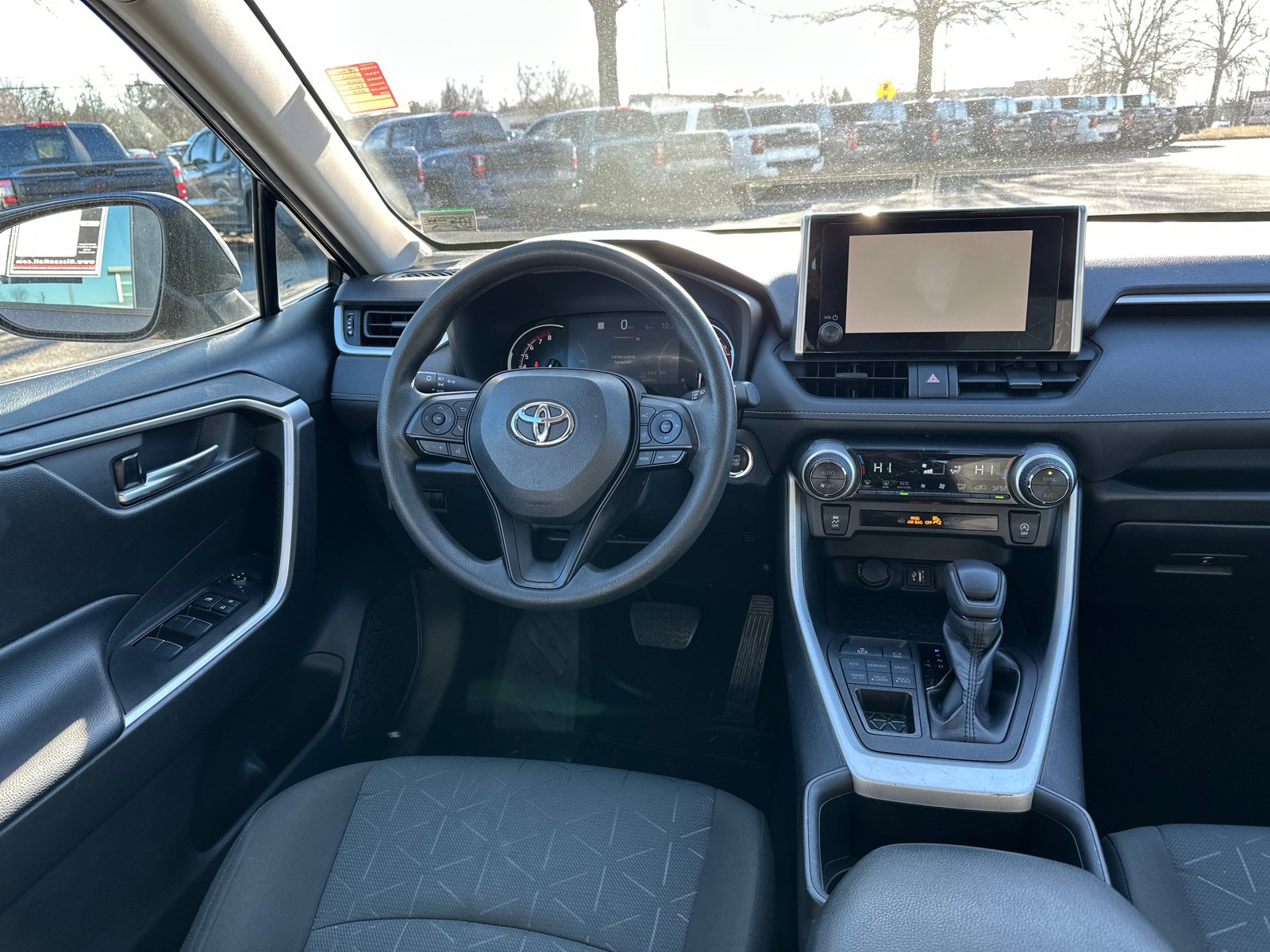 Used 2023 Toyota RAV4 XLE image 22