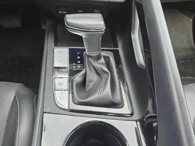 Used 2023 Hyundai Elantra Limited w/ Preferred Accessory Package FWD image 24
