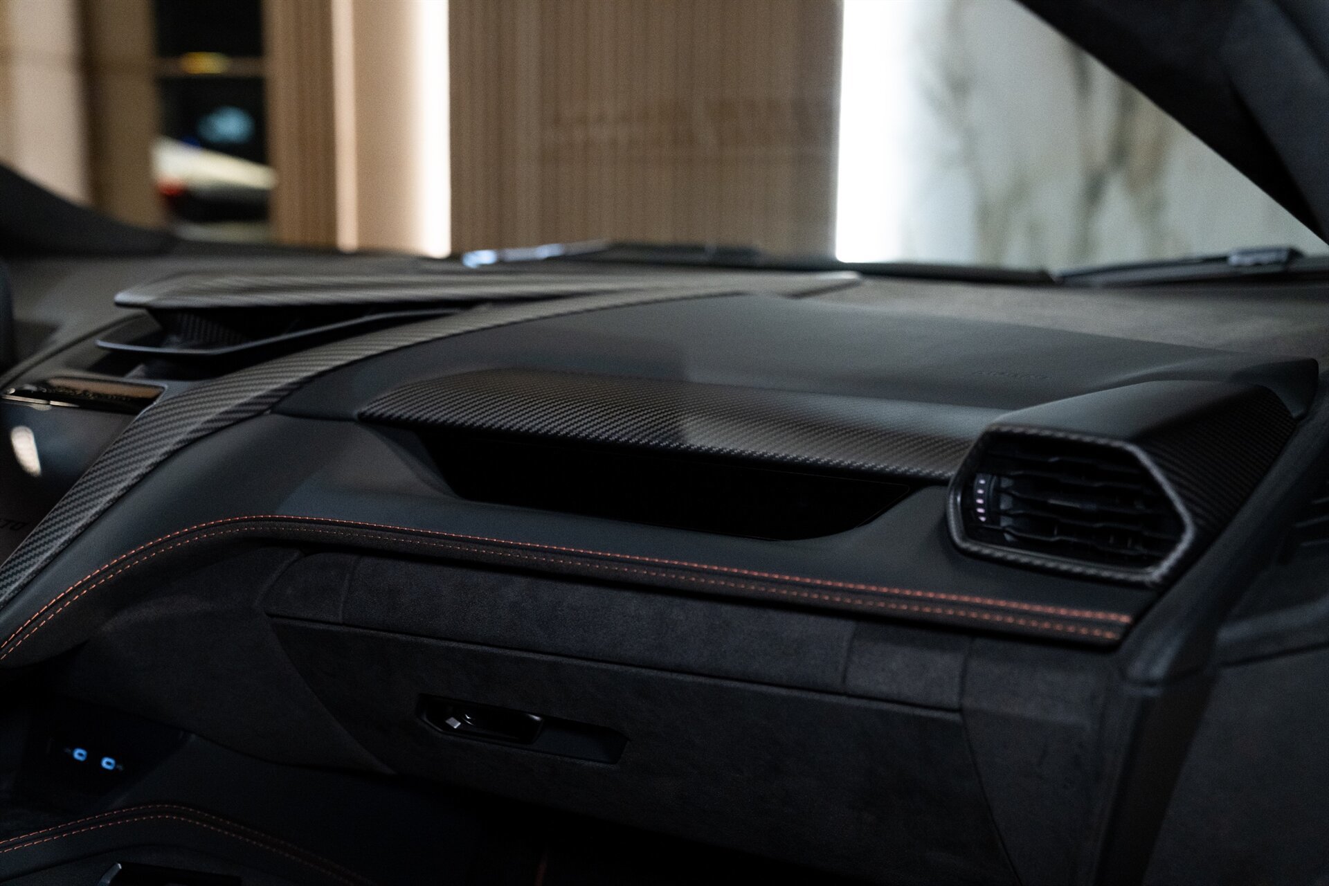 Used 2024 Lamborghini Revuelto AWD/4WD image 23
