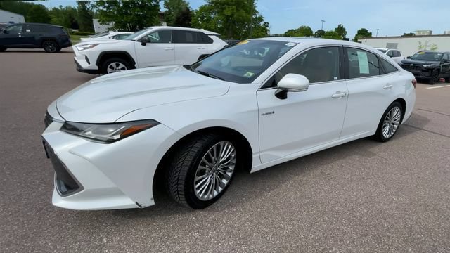 Certified 2020 Toyota Avalon Limited w/ Advanced Safety Package FWD image 6
