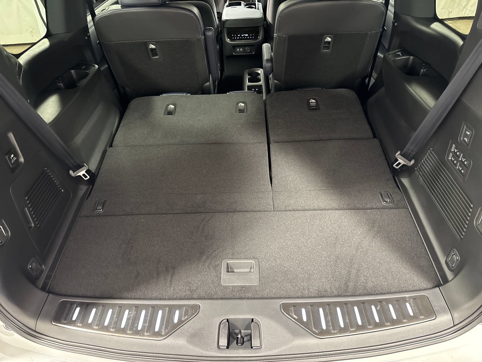 New 2027 INFINITI QX80 Sensory w/ Sport Exterior Package AWD/4WD image 32