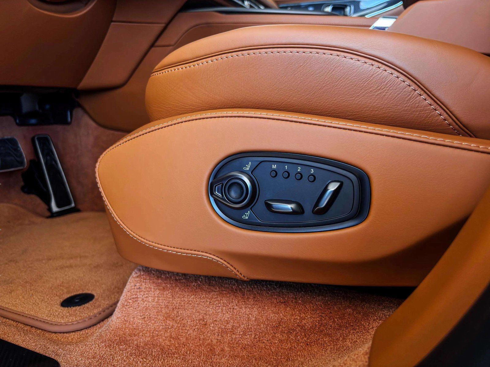 New 2026 Aston Martin DBX 707 AWD/4WD image 17