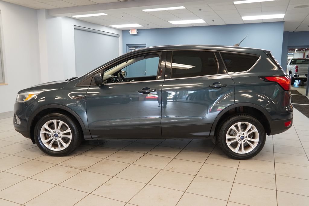 Used 2019 Ford Escape SE AWD/4WD image 2