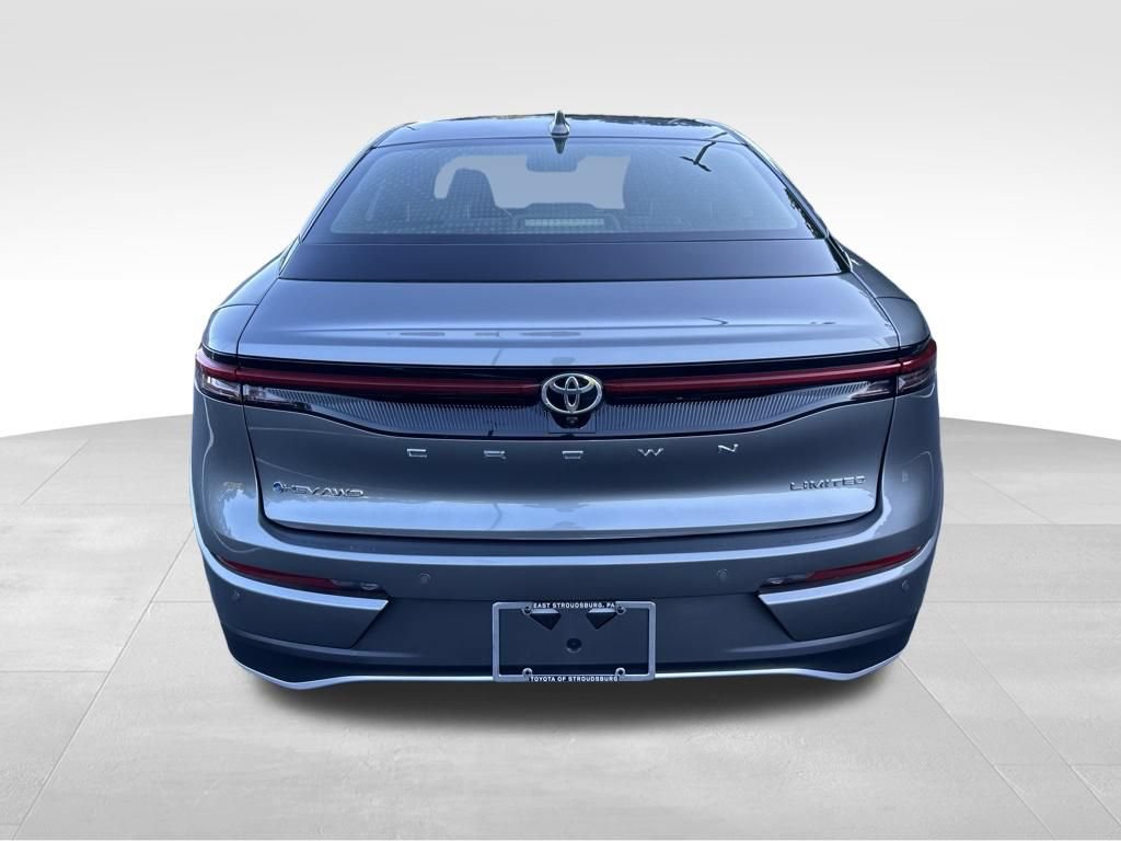Certified 2024 Toyota Crown AWD/4WD image 4