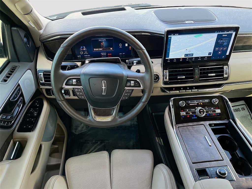 Used 2024 Lincoln Navigator Reserve image 24