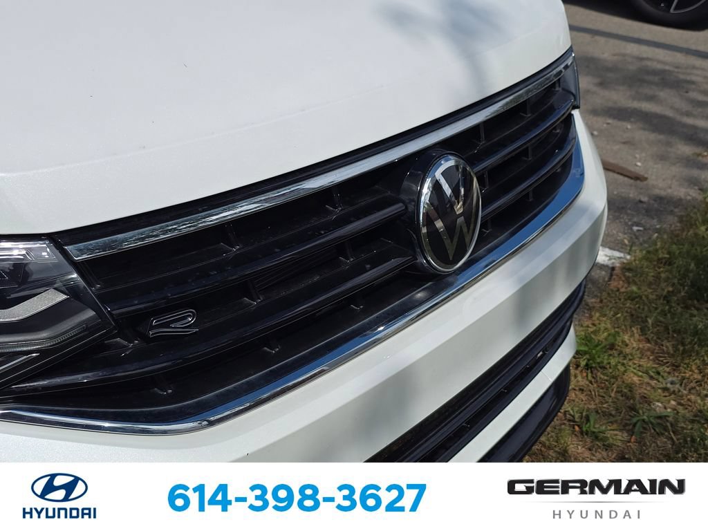 Used 2024 Volkswagen Tiguan SE R-Line AWD/4WD image 12