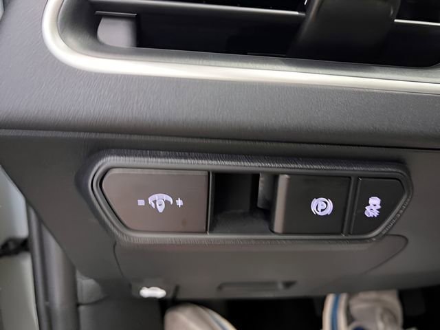 Used 2025 Kia K4 FWD image 15
