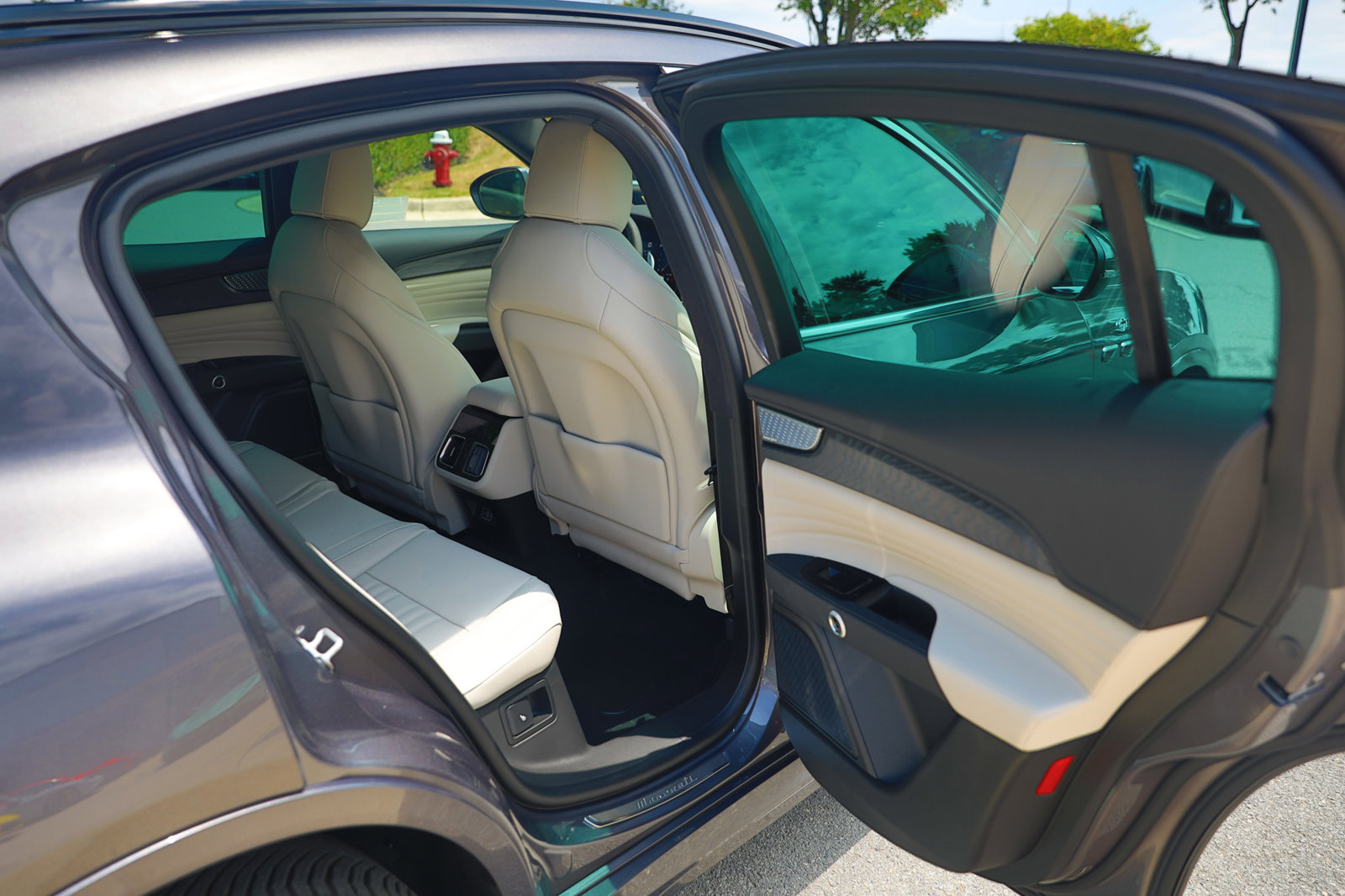 New 2024 Maserati Grecale GT image 44