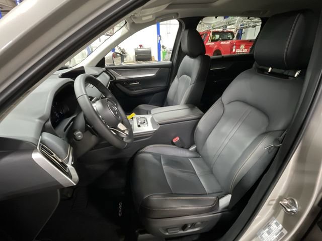 New 2026 MAZDA CX-90 Plug-In Hybrid w/ Preferred image 17