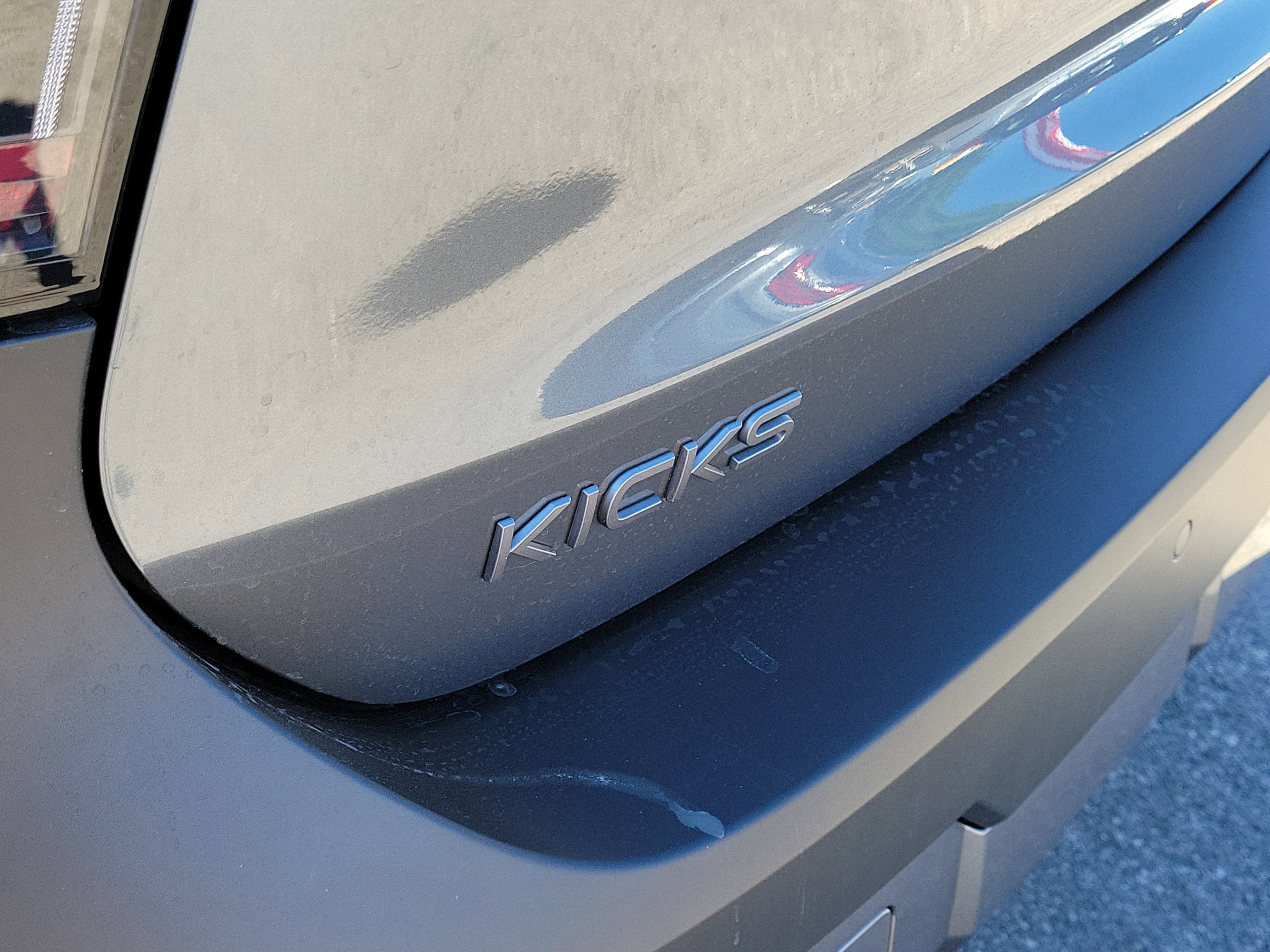 New 2026 Nissan Kicks SR FWD image 7