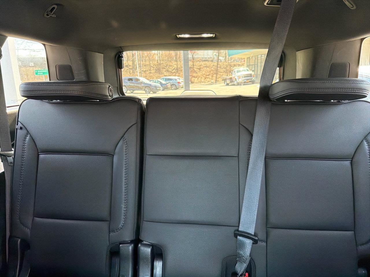 Used 2021 GMC Yukon XL Denali w/ Denali Premium Package image 22