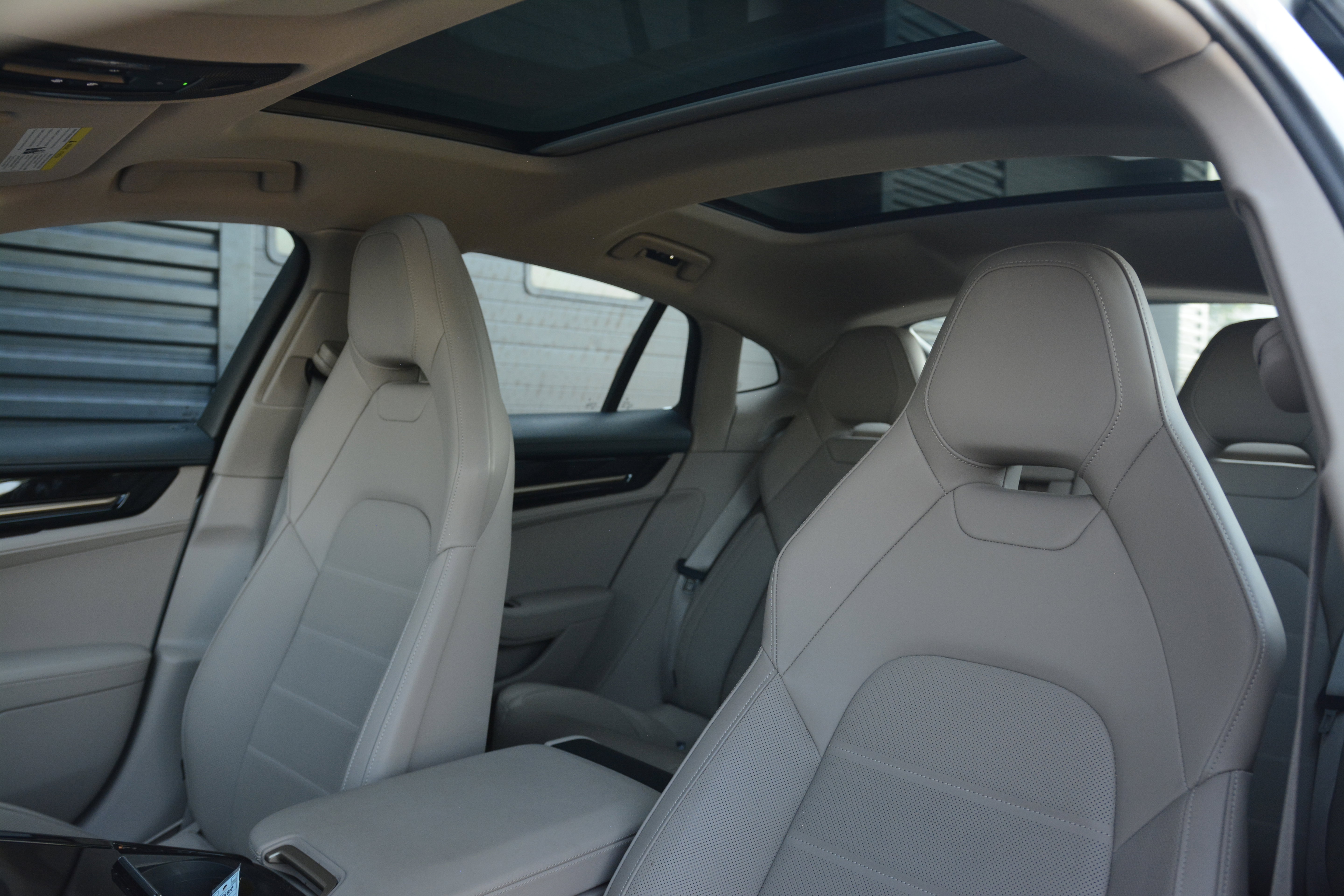 Certified 2024 Porsche Panamera 4 AWD/4WD image 5