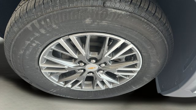New 2027 Chevrolet Traverse LT FWD image 19