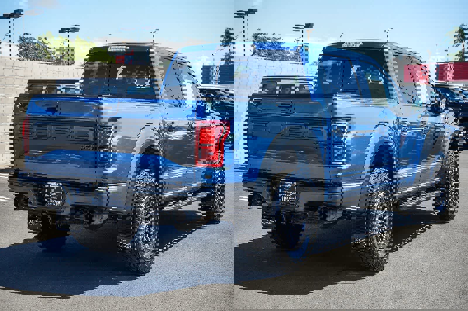 Used 2019 Ford F150 Raptor w/ Equipment Group 802A Luxury image 4