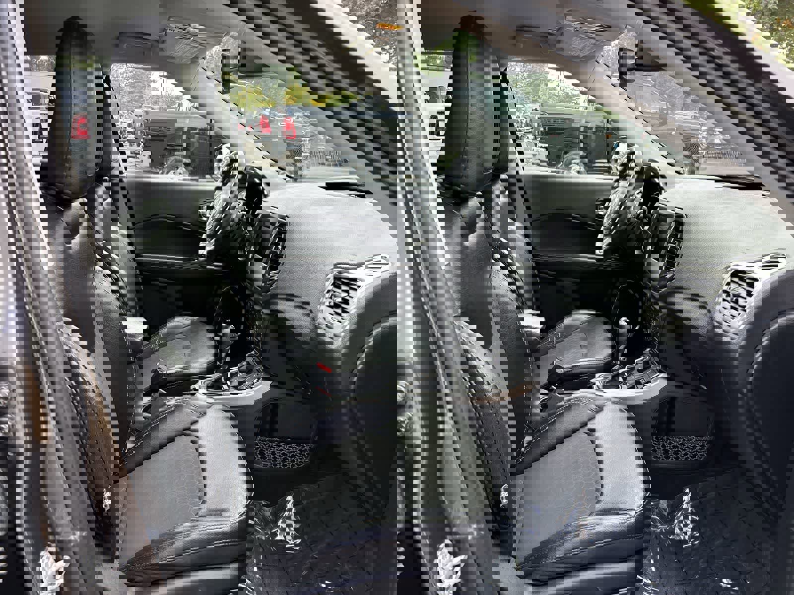 Certified 2019 Jeep Compass Latitude w/ Popular Equipment Group image 4