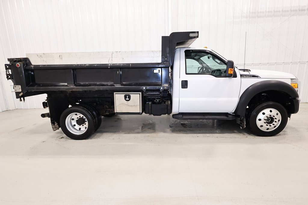 Used 2016 Ford F550 4x4 Regular Cab Super Duty image 2