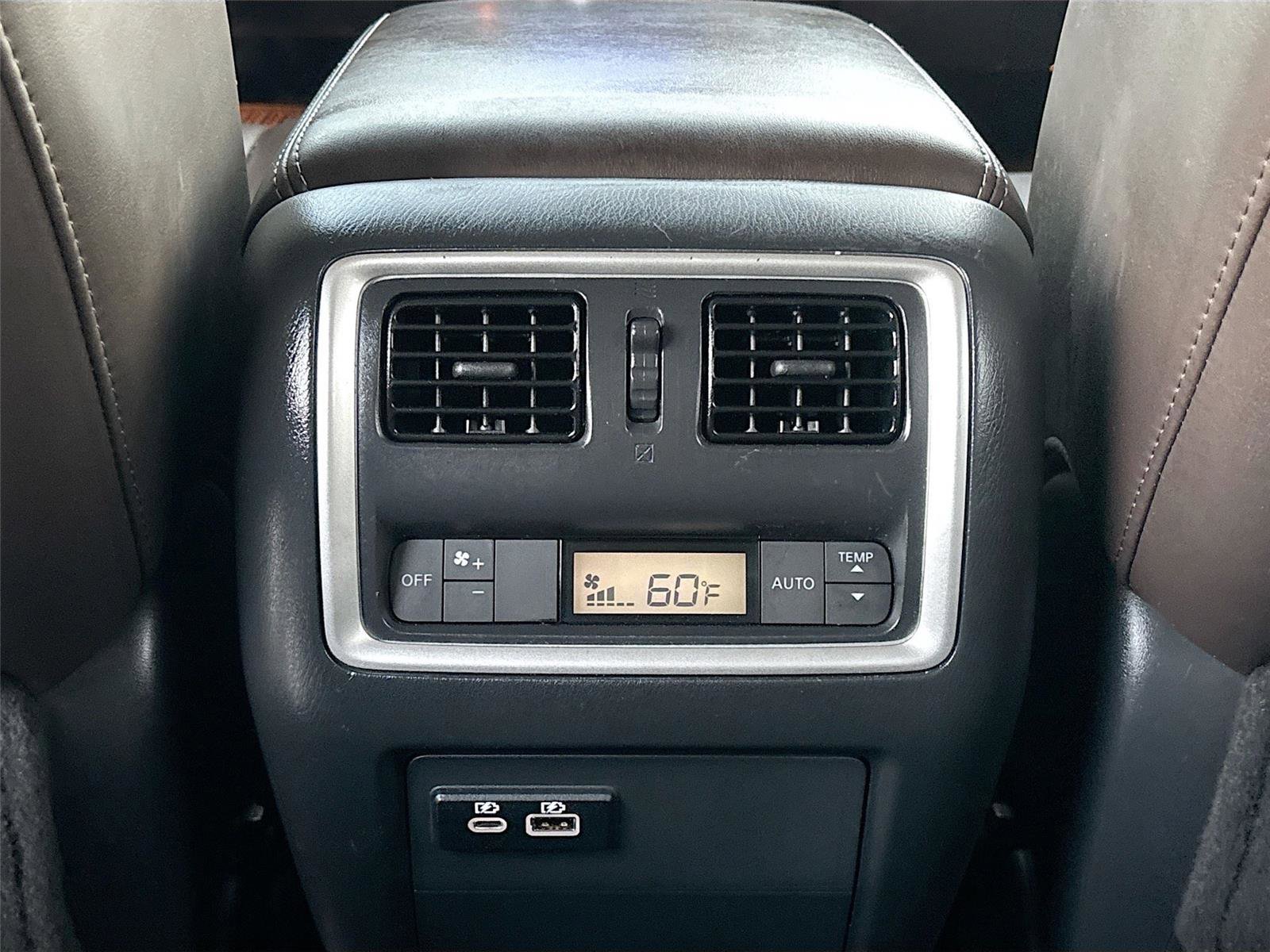 Used 2020 INFINITI QX60 Luxe w/ Essential Package image 29