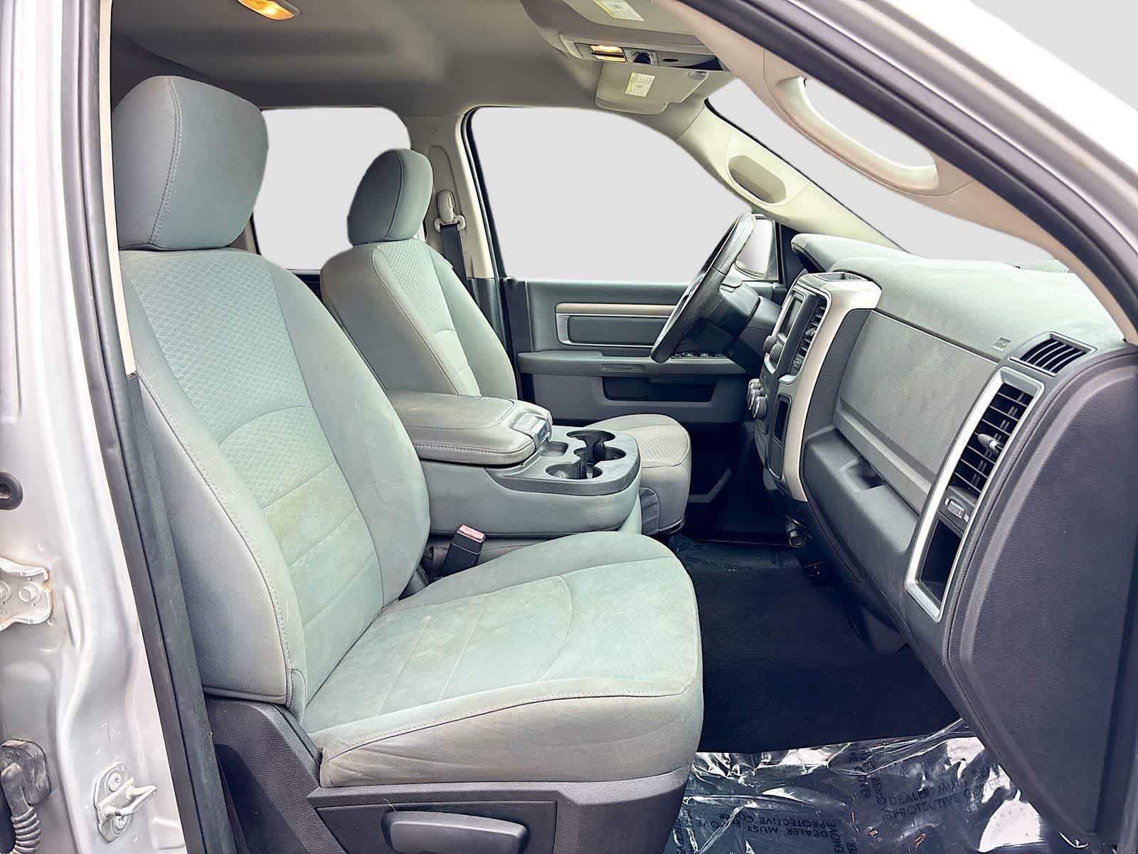 Used 2017 RAM 1500 Classic SLT RWD image 24