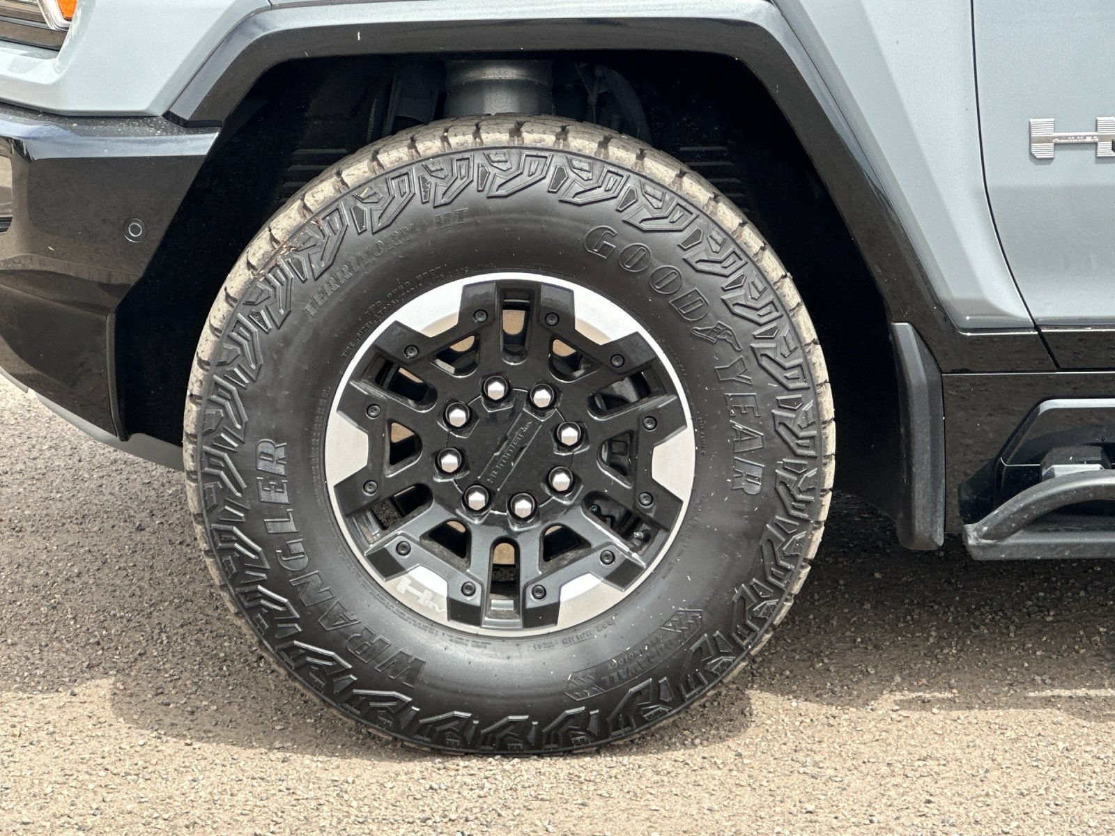 Used 2024 GMC Hummer EV 3X w/ Extreme Off-Road Package AWD/4WD image 27