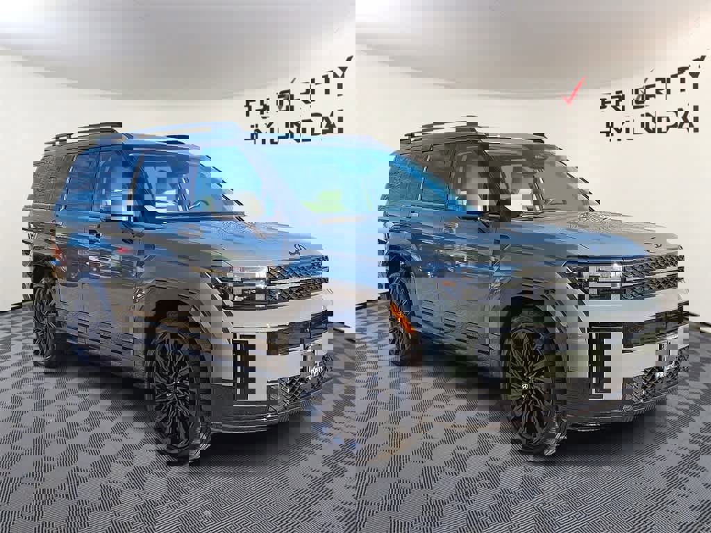 Used 2025 Hyundai Santa Fe Calligraphy image 3