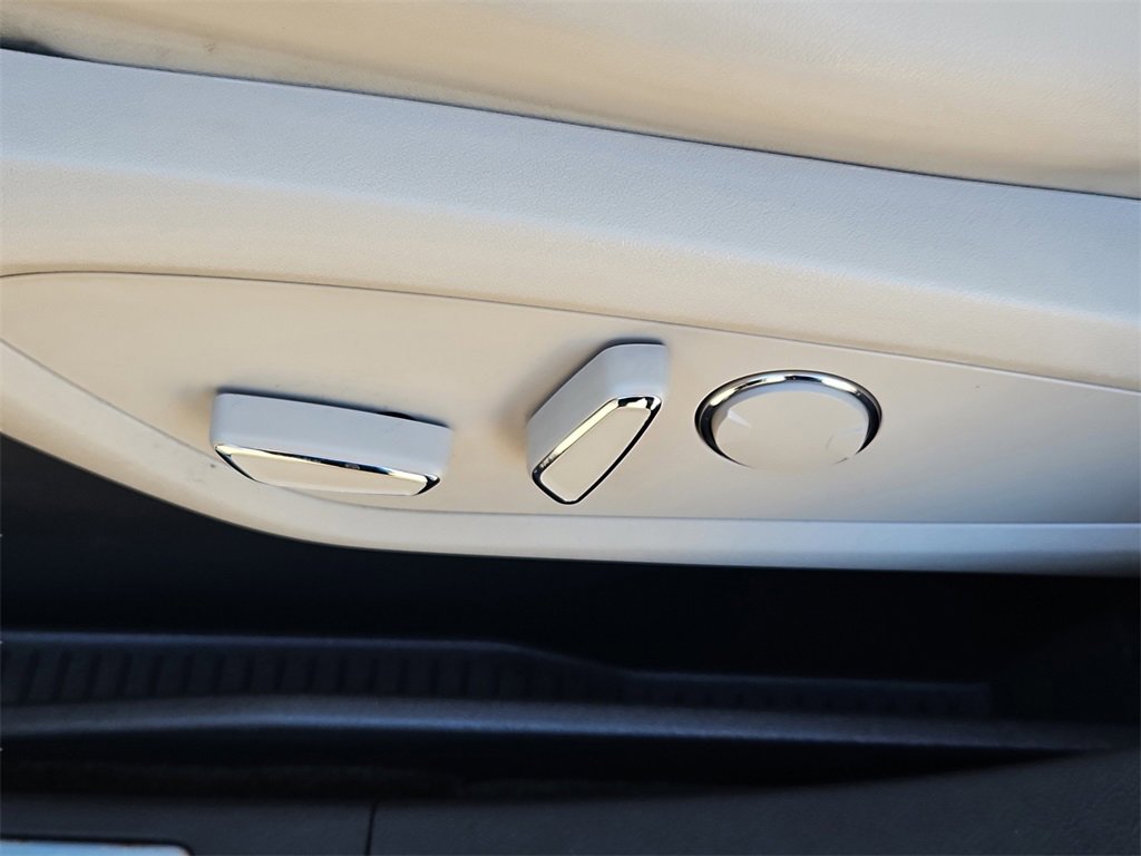 Used 2020 Lincoln Nautilus Reserve image 26