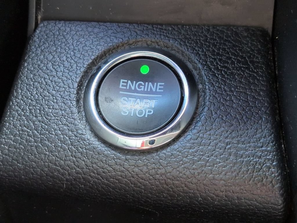 Used 2020 Ford Expedition XLT w/ Equipment Group 202A RWD image 27