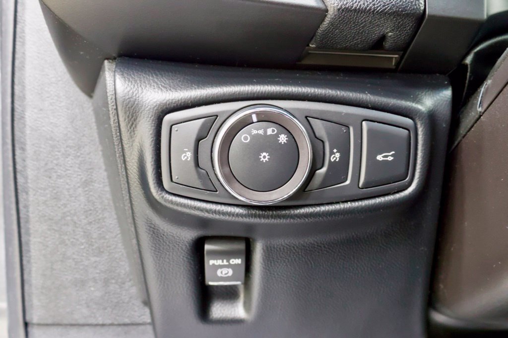 Used 2018 Lincoln MKX Select w/ Select Plus Package AWD/4WD image 22