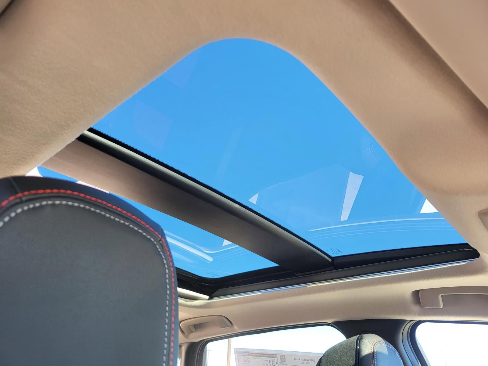 New 2026 Nissan Kicks SR w/ SR Premium Package FWD image 14
