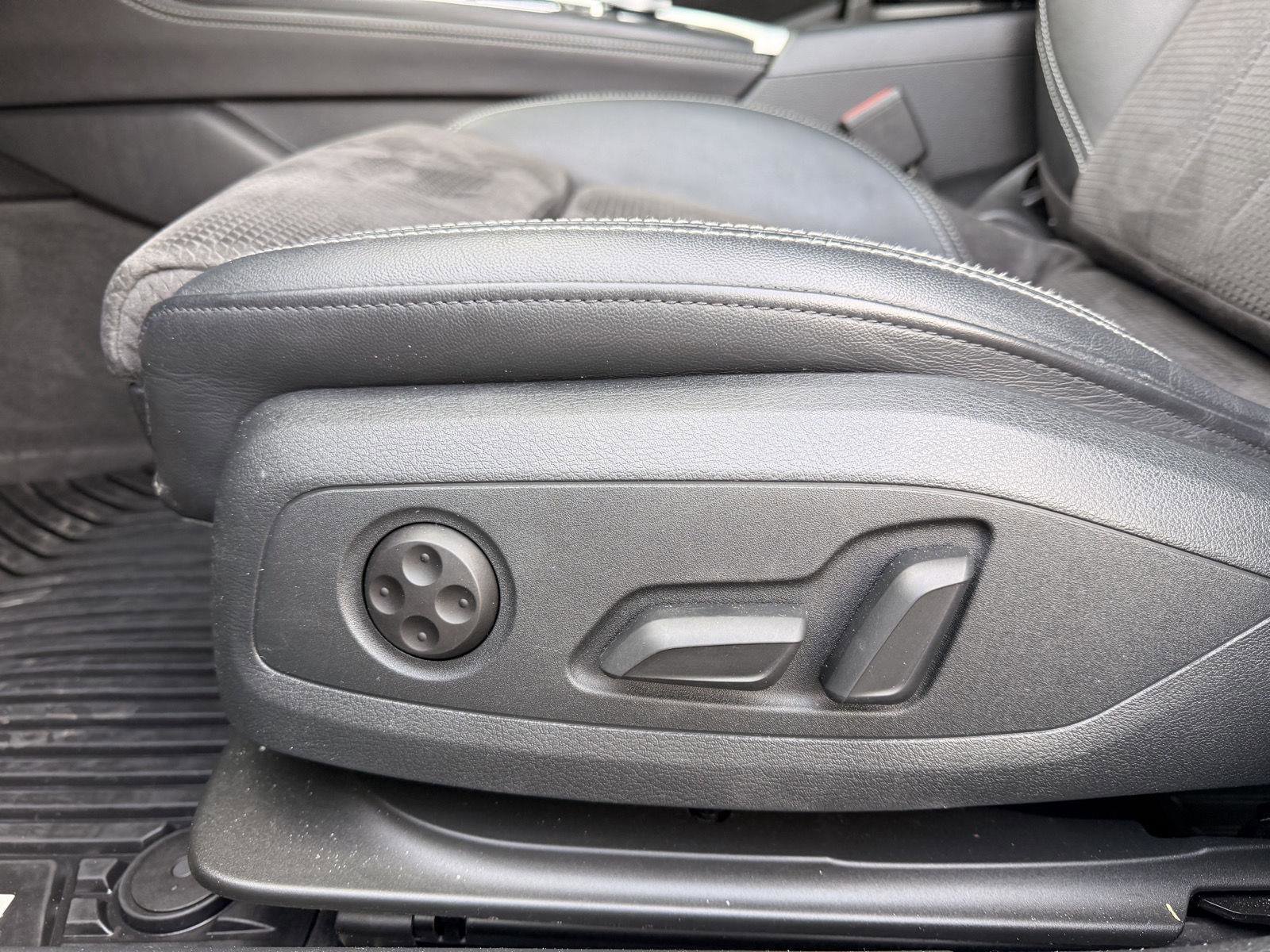 Used 2018 Audi A4 2.0T Premium Plus w/ Sport Plus Package image 19