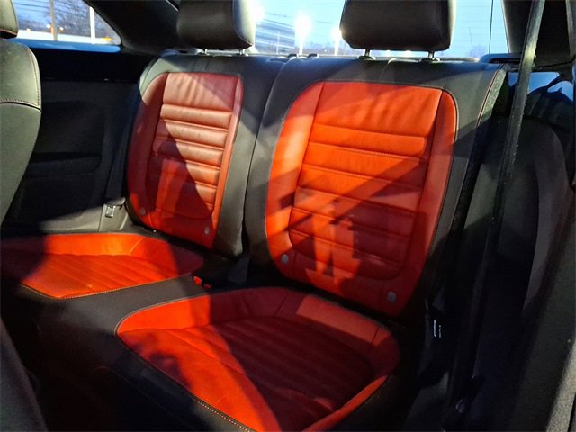 Used 2012 Volkswagen Beetle Turbo image 17