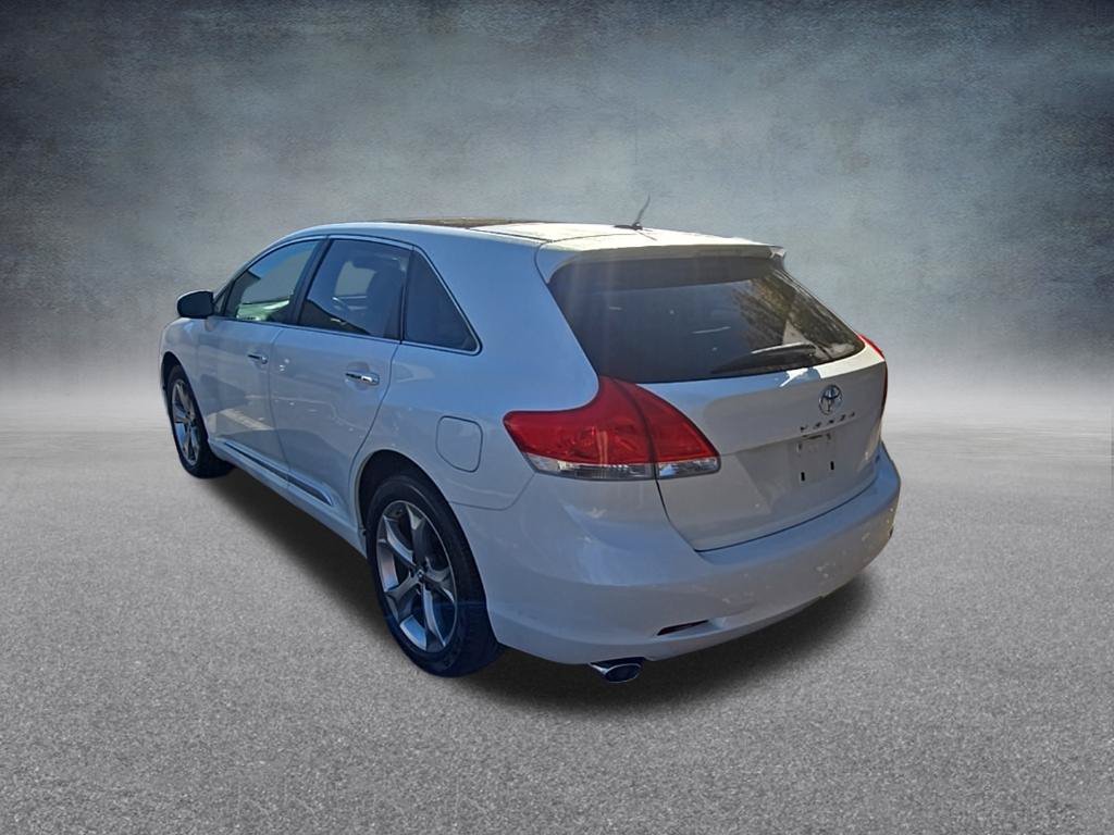 Used 2011 Toyota Venza AWD w/ Comfort Pkg image 6