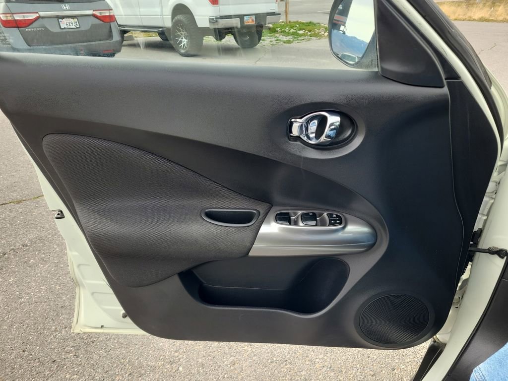 Used 2012 Nissan Juke SL image 17