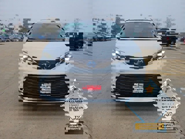New 2025 Toyota Sienna XLE image 3