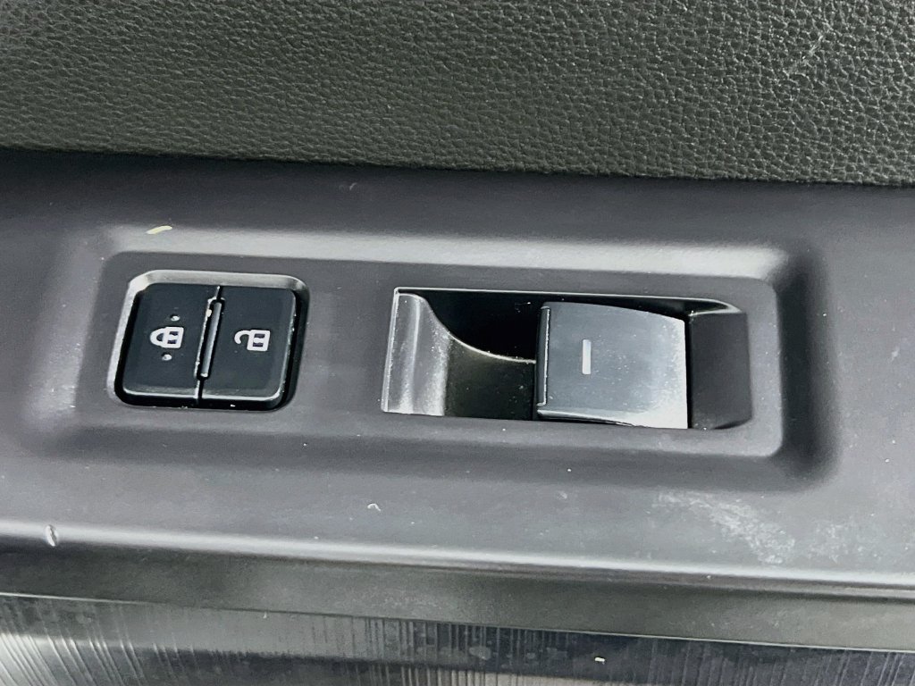 Used 2024 Toyota Sequoia Platinum AWD/4WD image 28