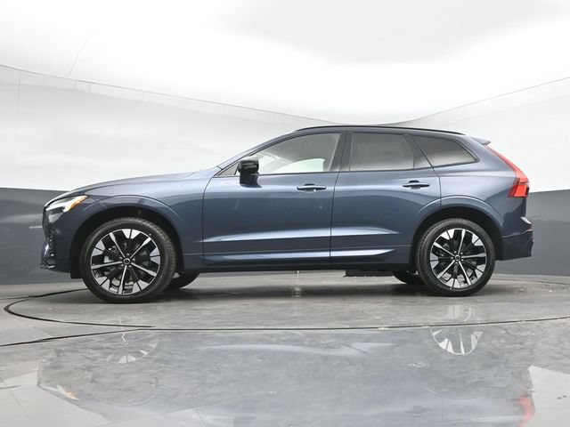 New 2026 Volvo XC60 B5 Plus w/ Protection Package Premier AWD/4WD image 40